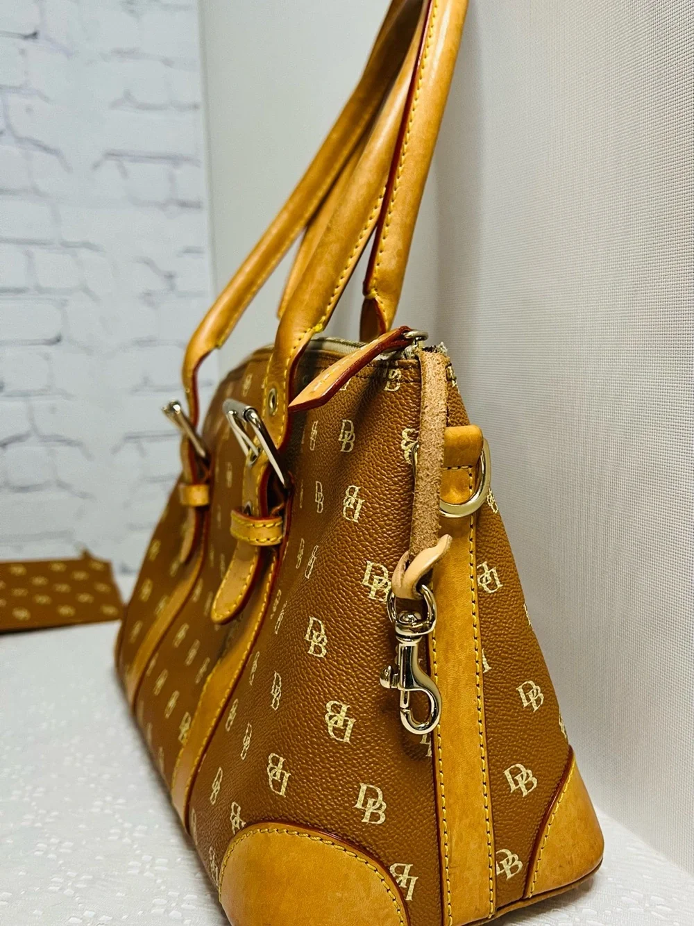 Dooney & Bourke DB Signature Logo Satchel Handbag SET New Wristlet Tan & Red